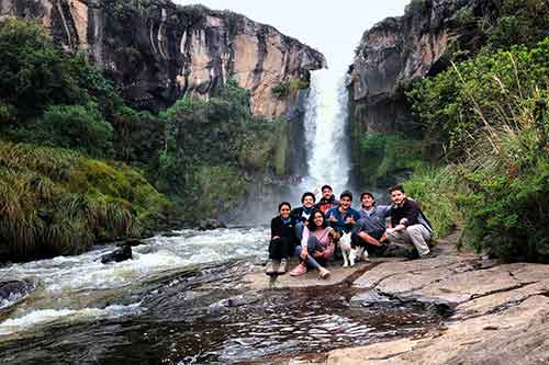 The Nomad Challenge | Friends hanging out in Waterfall, Ecuador